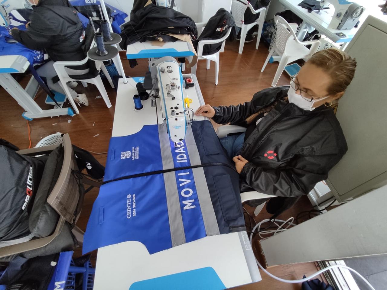 Confección de chaqueta para Secretaría de Movilidad